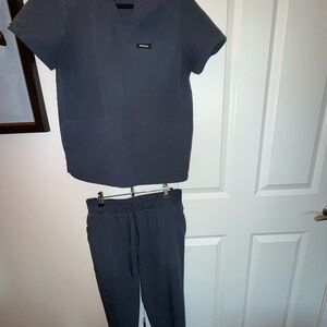 Jaanuu Charcoal Women's Scrub Set